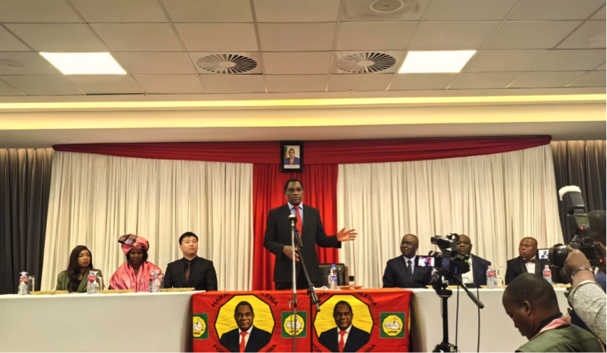 18������Դ�ܲ���������ΰ���� ��ϯ�ޱ�����ͳ����