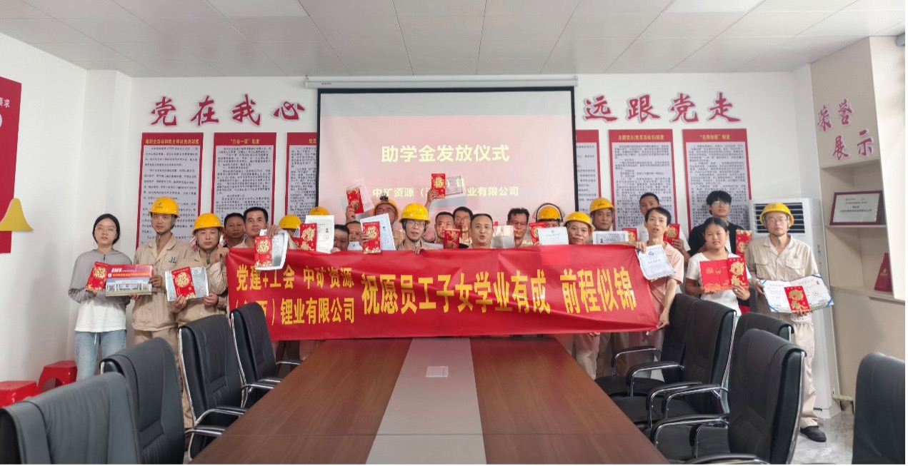 18�����ҵů�ķ���Ա����Ů��ѧ����������������ѧ������δ��